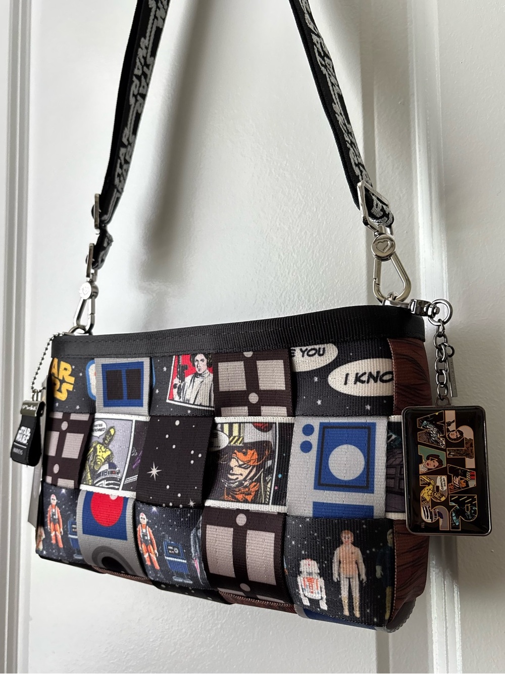 Harveys Star Wars Patchwork Convertible Clutch Crossbody Disney Leia R2D2 Obiwan - Picture 7 of 13